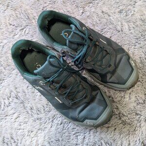 On Running Cloudventure Green Hiking Trail Runners Size 7